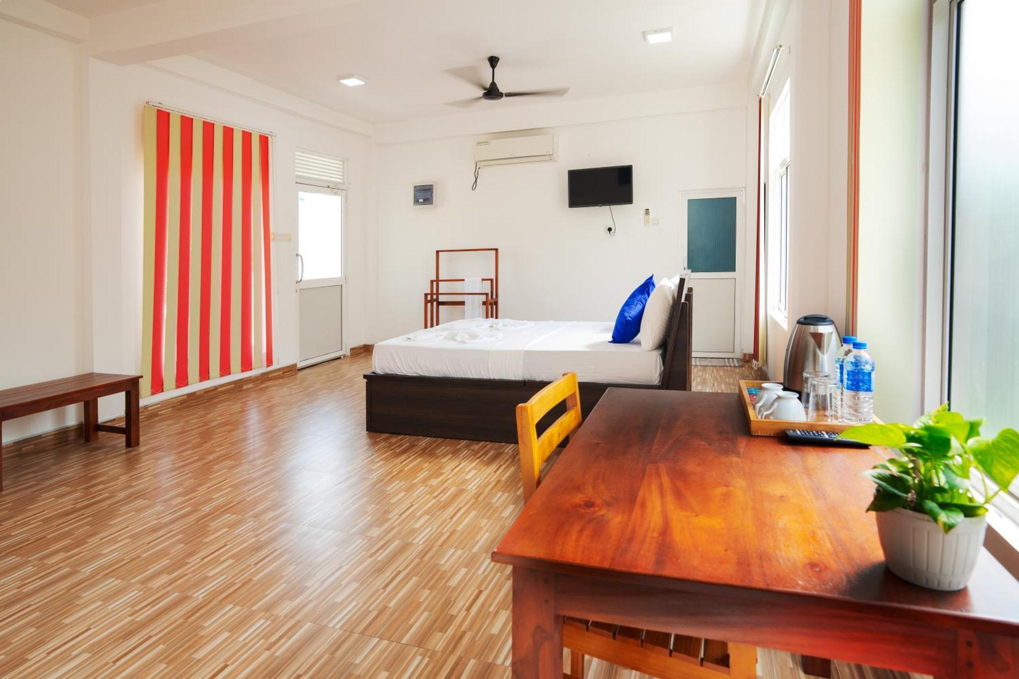 Lagoon Step Airport Transit Hotel Katunayaka Εξωτερικό φωτογραφία